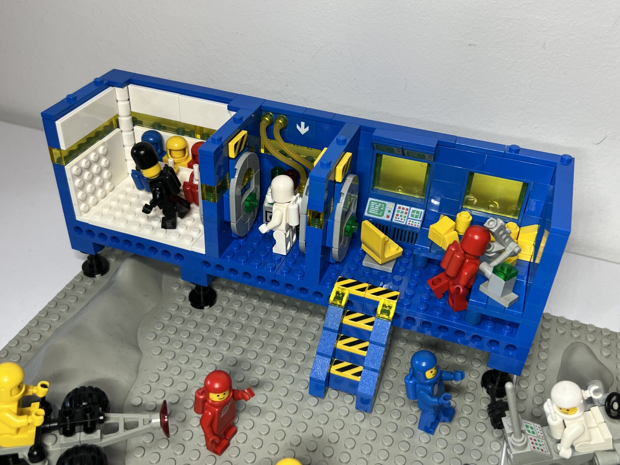 lego classic space station moc